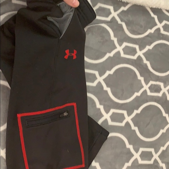 Under armor sweats - Picture 3 of 4
